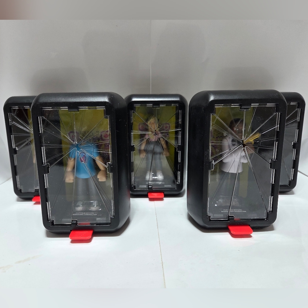 SCREENBREAKZ Figures Collectible Lot Of 5 – Good Condition (One Missing Head)
